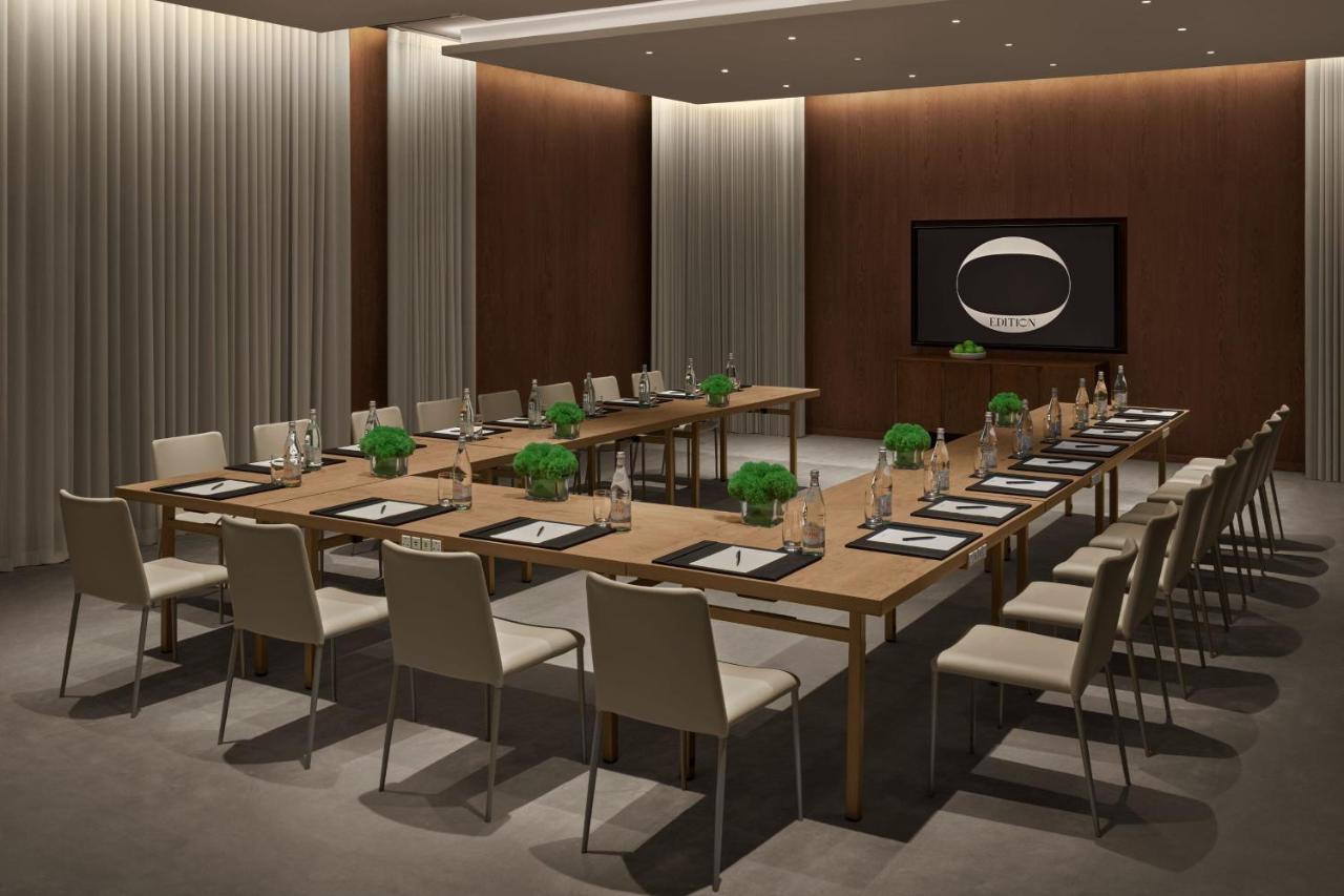 The Dubai Edition Exterior foto Meeting room